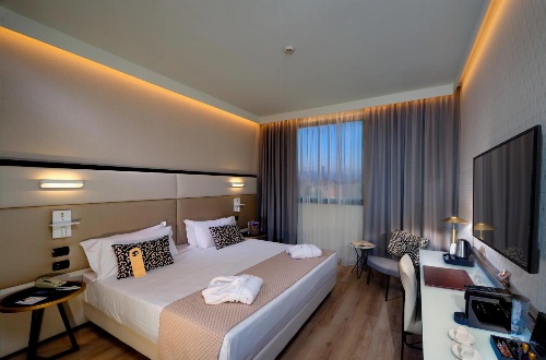 Aemilia Hotel Bologna image 4